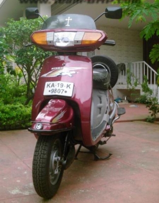 Kinetic Honda KINETIC Y2K Specfications And Features